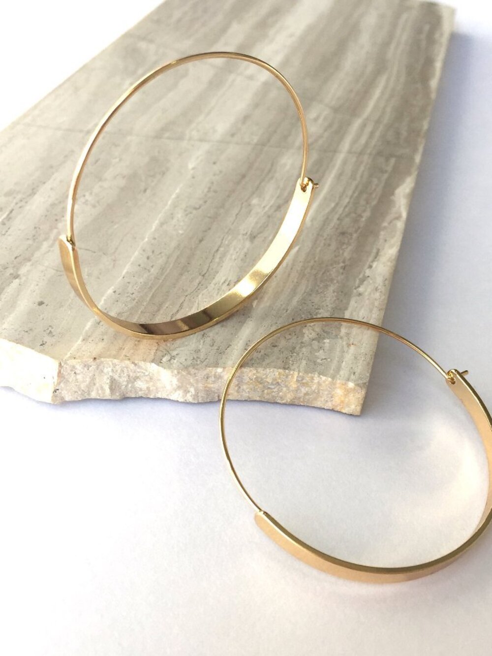 NEW Anthropologie Annelise Hoop Earrings Gold